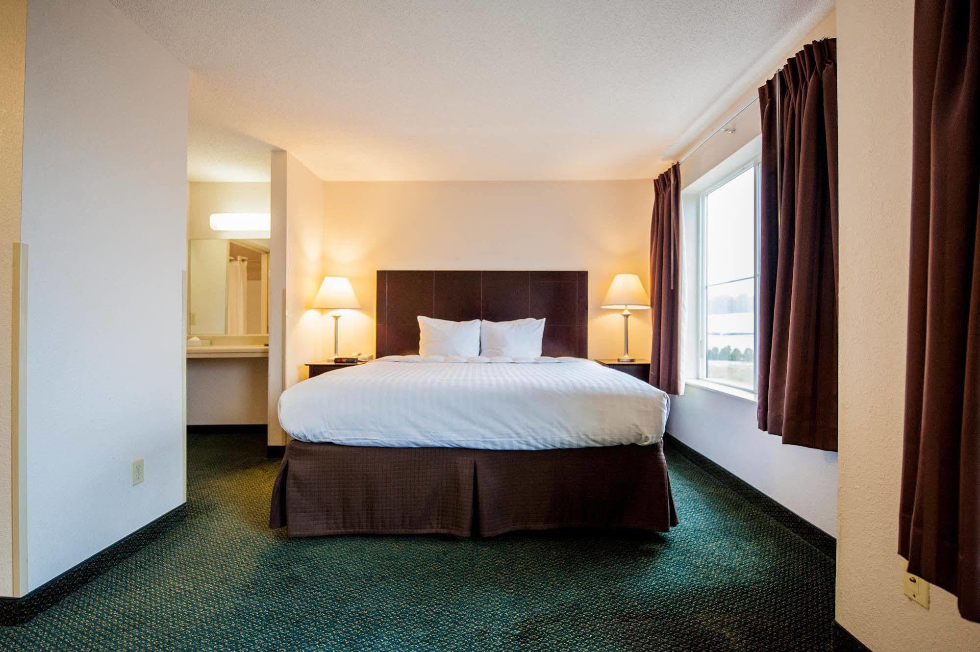 Greystone Inn & Suites Vance Zewnętrze zdjęcie