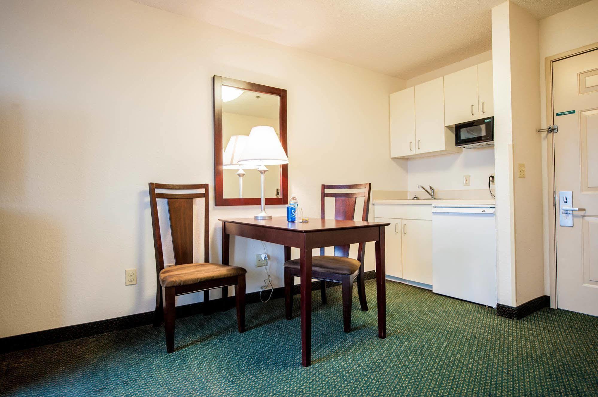 Greystone Inn & Suites Vance Zewnętrze zdjęcie